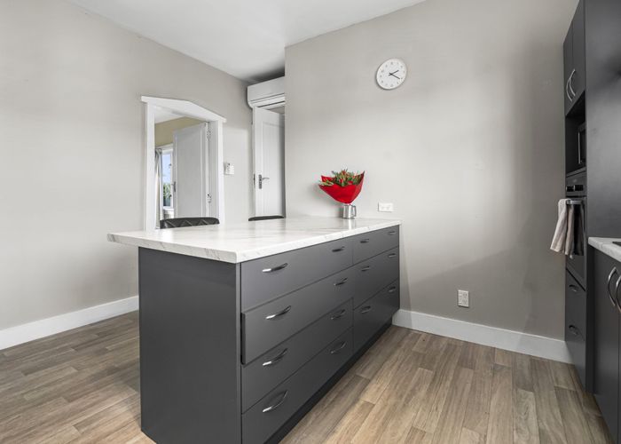  at 1/274 Main North Road, Redwood, Christchurch City, Canterbury