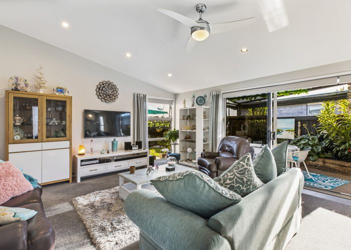 at 4 Westhill Lane, Papamoa Beach, Papamoa