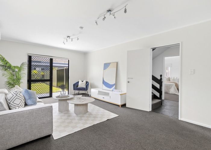  at 73 Gilbass Avenue, Hamilton Lake, Hamilton, Waikato