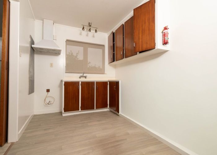  at 2/24 Shackleton Road, Mount Eden, Auckland City, Auckland