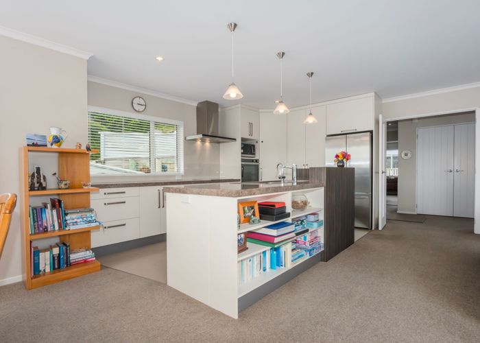  at 8 Bluejacket Place, Whitby, Porirua, Wellington
