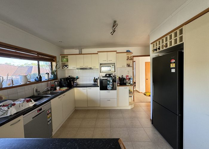  at 21 Voltaire Court, Botany Downs, Auckland