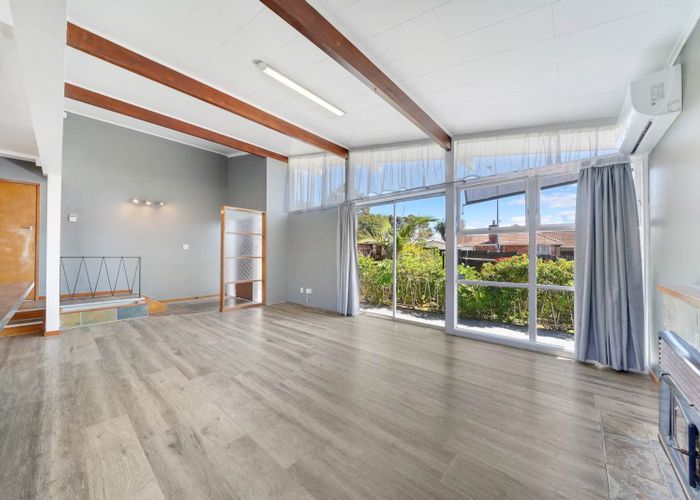  at 1 Duggan Avenue, Mangere, Auckland