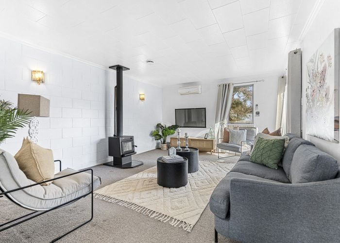  at 1 La Salle Drive, Westown, New Plymouth