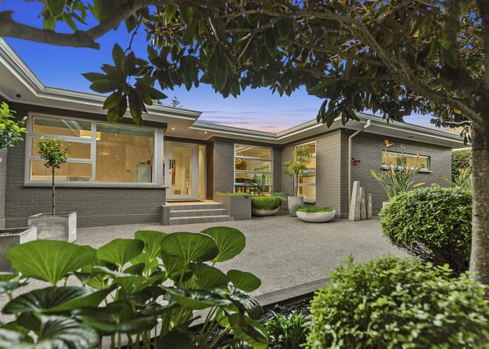  at 4 Kelly Place, Chartwell, Hamilton