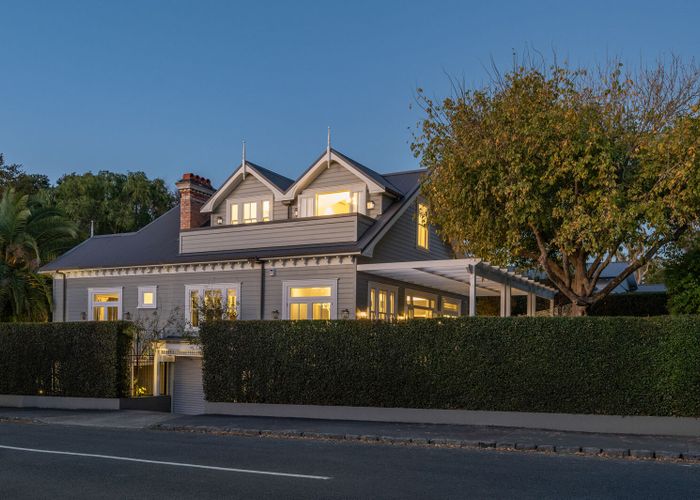  at 86 Sarsfield Street, Herne Bay, Auckland