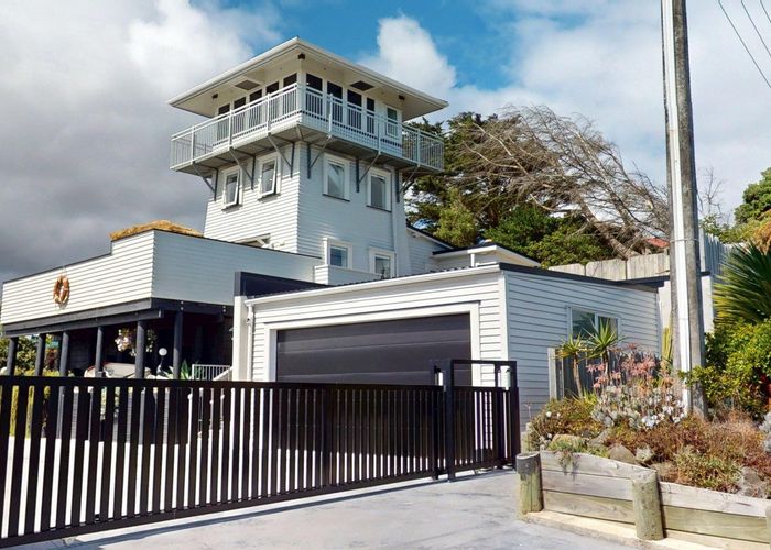  at 112 Kahukura Avenue, Waitarere Beach, Horowhenua, Manawatu / Whanganui