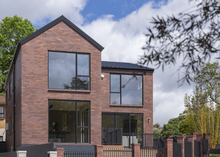  at 1 Weetman Drive, Browns Bay, North Shore City, Auckland