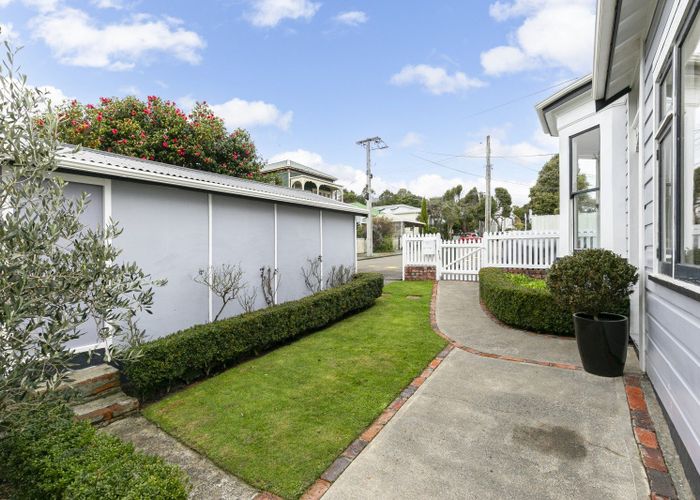  at 2 Chatham Street, Berhampore, Wellington