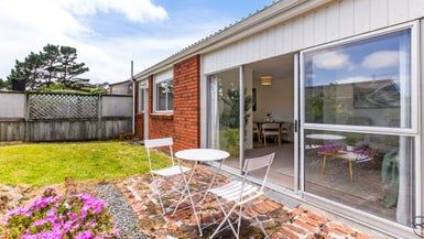  at 39 Colchester Crescent, Newlands, Wellington