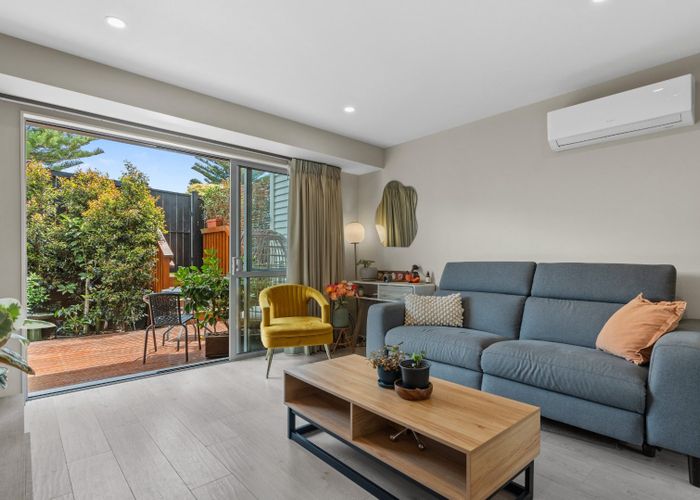  at 4/45 Methuen Road , New Windsor, Auckland City, Auckland