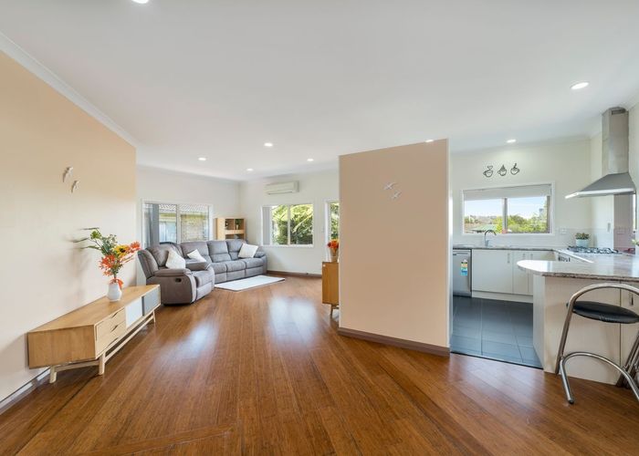  at 25C Buscomb Avenue, Henderson, Auckland