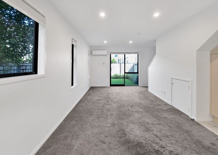  at 4/17 Pearce Crescent, Taita, Lower Hutt, Wellington