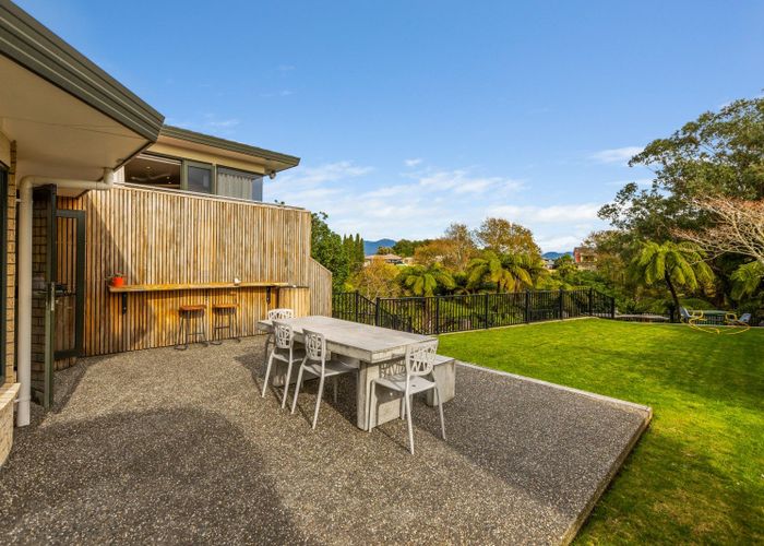  at 22 Kinross Drive, Merrilands, New Plymouth