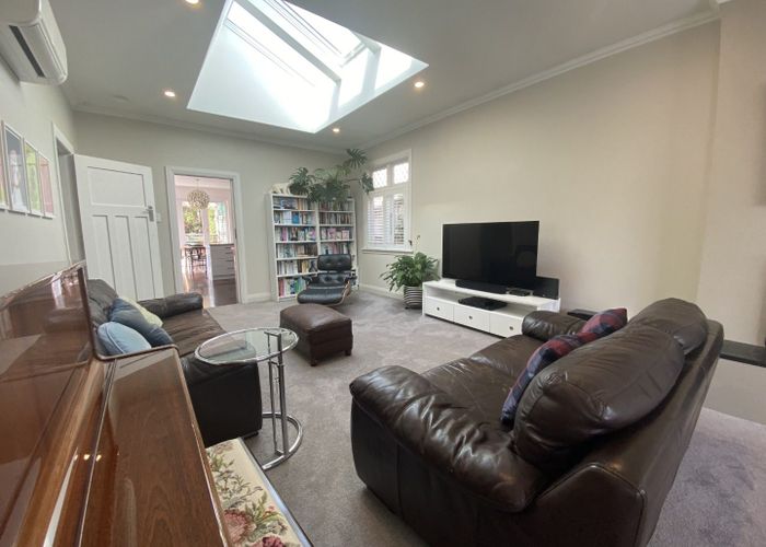  at 43 Duthie Street, Karori, Wellington, Wellington