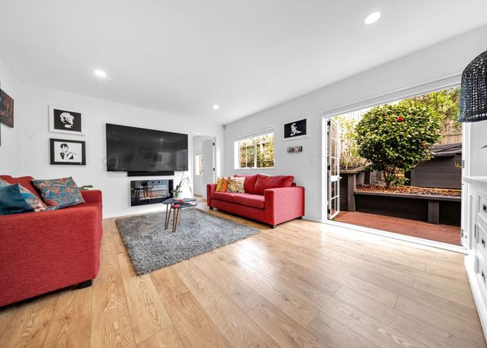  at 1/71 Wellington Street, Howick, Manukau City, Auckland