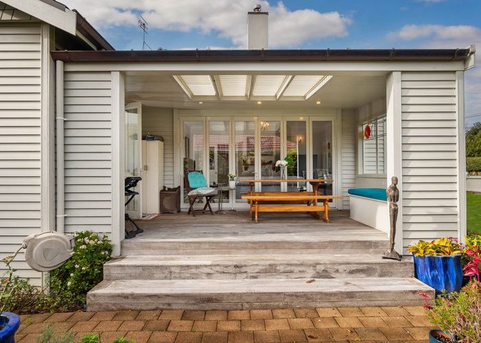  at 8 Bennett Street, Mount Albert, Auckland