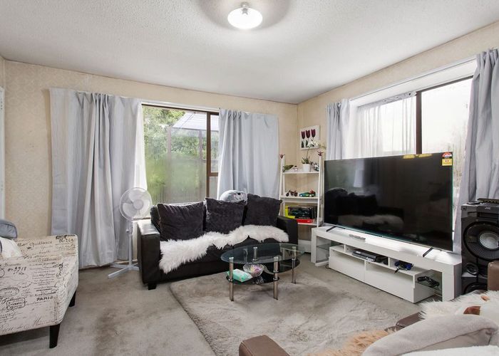  at 1/24 Solway Avenue, Ilam, Christchurch City, Canterbury
