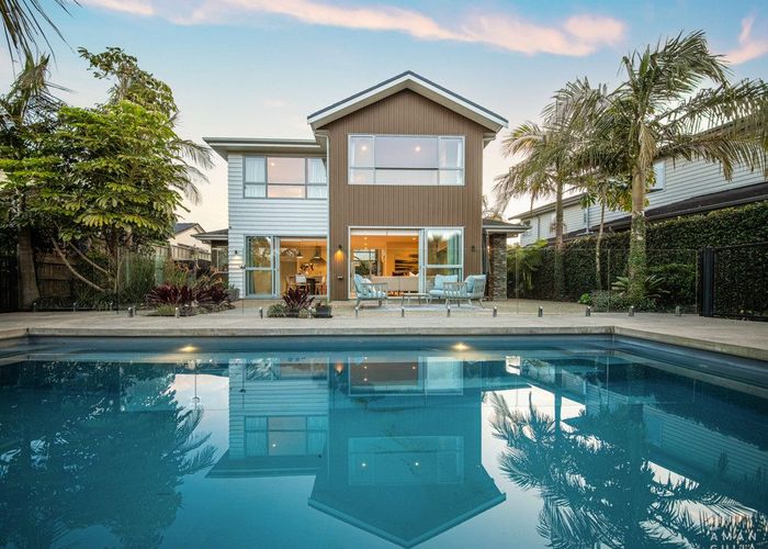  at 284E Schnapper Rock Road, Albany, North Shore City, Auckland