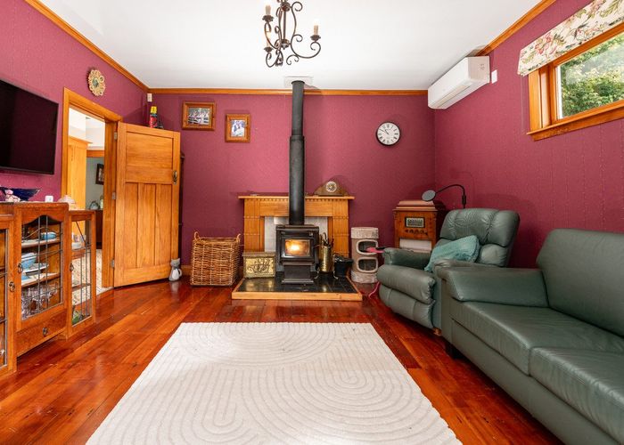  at 9 Marshall Street, Karori, Wellington, Wellington