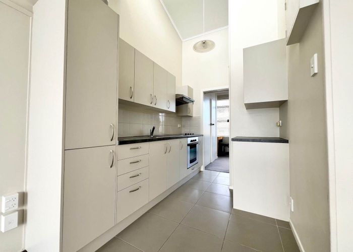  at 3/64 Gladstone Road, Parnell, Auckland City, Auckland