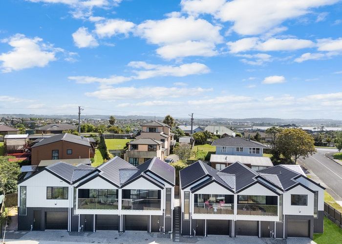  at Lot 1-6/3 Worthington Place, West Harbour, Waitakere City, Auckland