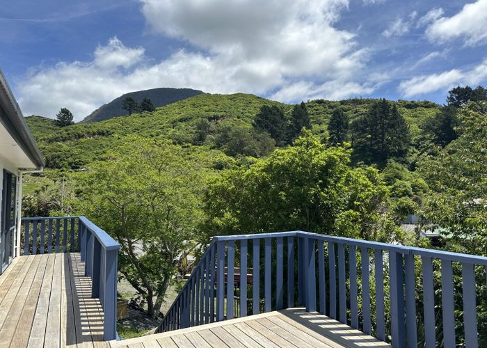  at 60 Wairau Road, Picton