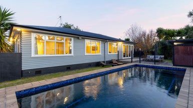  at 594 River Road, Fairfield, Hamilton