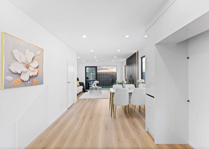  at 8/44 Avenue Road, Otahuhu, Auckland City, Auckland