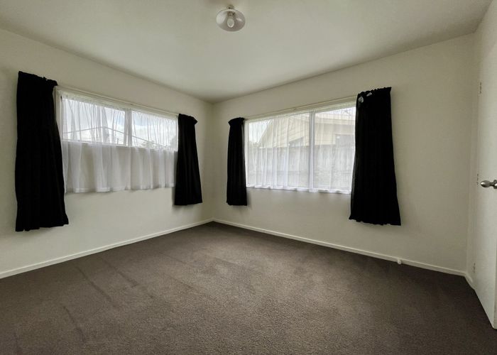  at 399B Roscommon Road, Clendon Park, Manukau City, Auckland