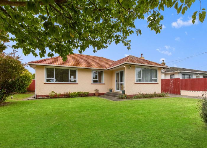  at 72 Thatcher Street, Castlecliff, Whanganui
