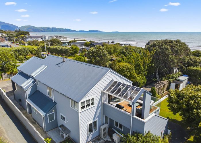  at 24 Kohutuhutu Road, Raumati Beach, Kapiti Coast, Wellington