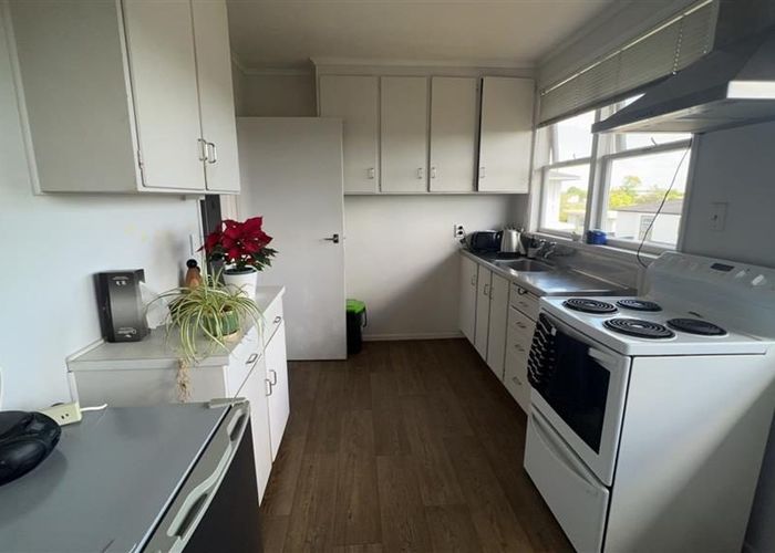  at 2/85 Panorama Road, Mount Wellington, Auckland City, Auckland