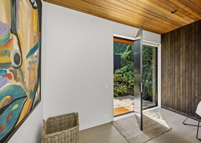  at 73 Takahe Road, Titirangi, Auckland