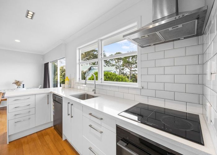  at 120 Ennis Avenue, Pakuranga Heights, Auckland