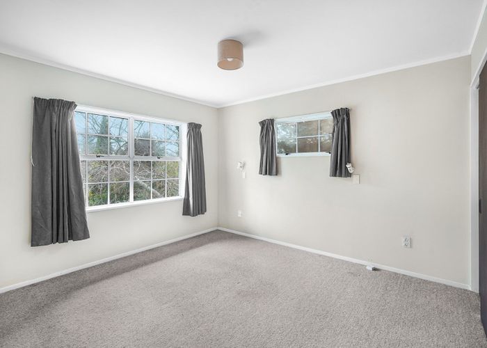  at 71 Glen Lynne Avenue, Queenwood, Hamilton