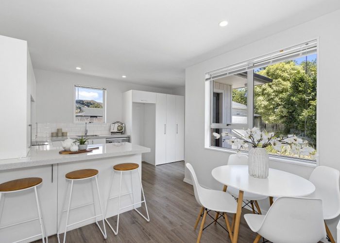  at 1e Thorrington Lane, Cashmere, Christchurch City, Canterbury