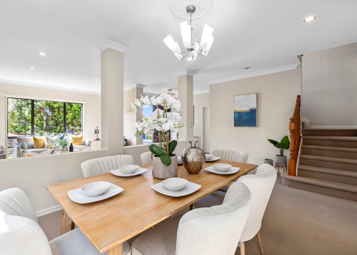  at 8 Tekapo Rise, Fairview Heights, Auckland