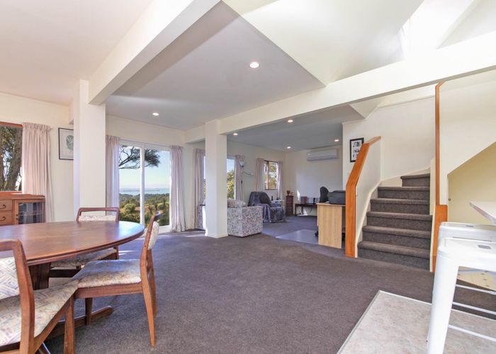  at 422 Huia Road, Laingholm, Auckland