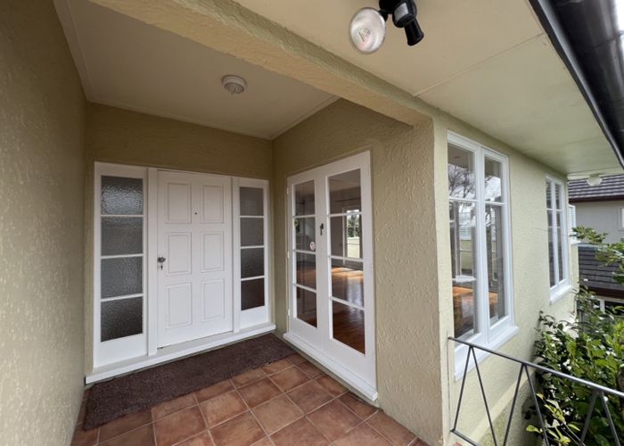 at 5 Quebec Road, Milford, North Shore City, Auckland
