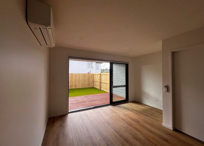  at 6/21 Divich Avenue, Te Atatu South, Waitakere City, Auckland