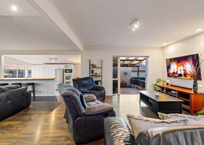  at 3 Tupaki Place, Pakuranga Heights, Manukau City, Auckland