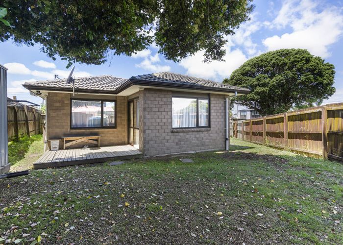  at 5 Kirton Crescent, Manurewa, Auckland