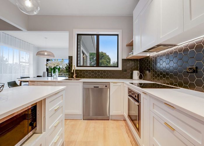  at 10 Sylvia Road, Saint Heliers, Auckland City, Auckland