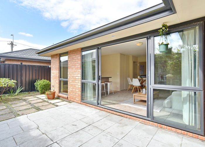  at 2/123 Sawyers Arms Road, Northcote, Christchurch