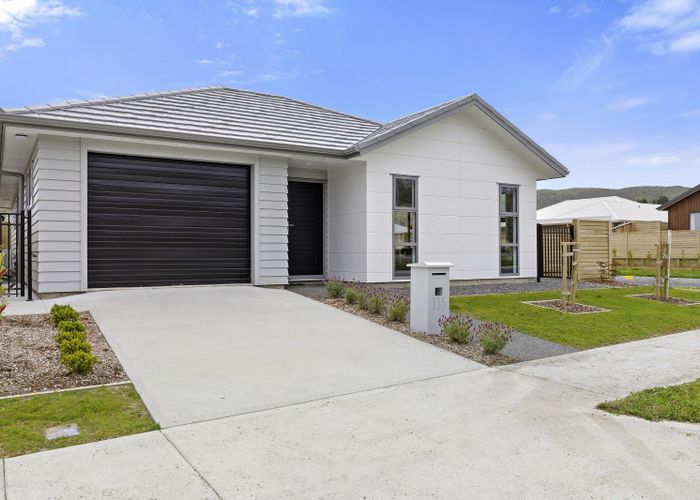  at 8 Mohua Way, Kelson, Lower Hutt, Wellington