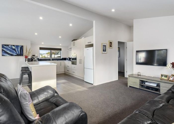  at 18 Marybank Mews, Highbury, Palmerston North