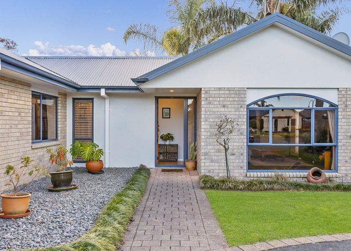  at 6 Merivale Court, Rototuna, Hamilton, Waikato