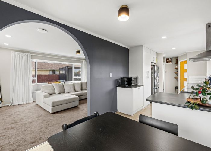  at 9 Fir Tree Lane, Aranui, Christchurch City, Canterbury