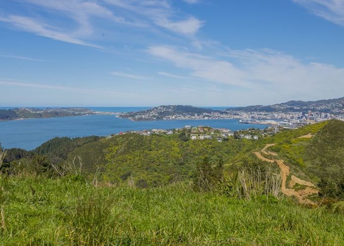  at 2 Cessna Way, Newlands, Wellington